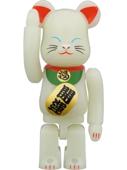 BE@RBRICK figure: Maneki Neko Glow-in-Dark II