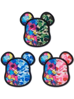 BE@RBRICK figure: MN BE@R Wall Clock