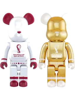 BE@RBRICK figure: – Fifa World Cup Qatar 2022 (tm) Olp White Chrome / Olp Gold