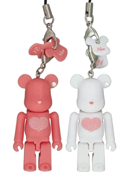 BE@RBRICK figure: Happy International Love Heart (Pink/White)