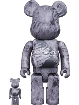 BE@RBRICK figure: Moon Footprints