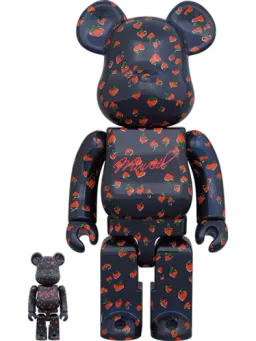 BE@RBRICK figure: MUVEIL "Strawberry Pattern"