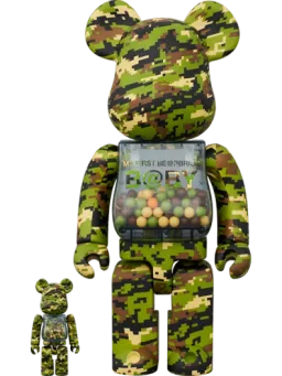 BE@RBRICK figure: MY FIRST BE@RBRICK B@BY DIGITAL CAMO Ver.