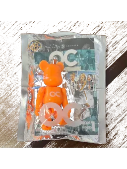 BE@RBRICK figure: The OC - Bearbrick Pepsi Nex x Warner Bros Medicom Mini Figure