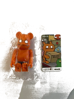 BE@RBRICK figure: Ugly Doll (Horror) - Bearbrick Series 19 By Medicom